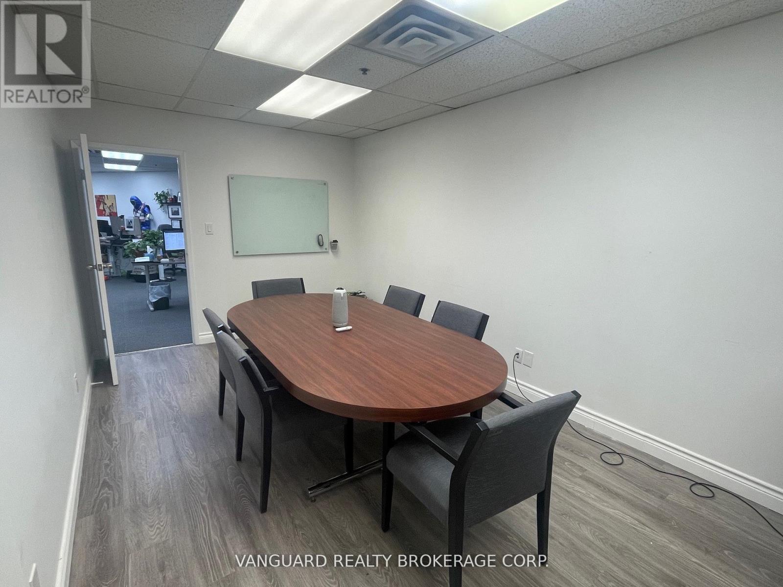 18 - 231 Millway Avenue, Vaughan (Concord), Ontario  L4K 3W7 - Photo 3 - N12839122