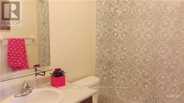 12 Westcliffe Crescent, Richmond Hill, Ontario  L4E 0S1 - Photo 12 - N12839152