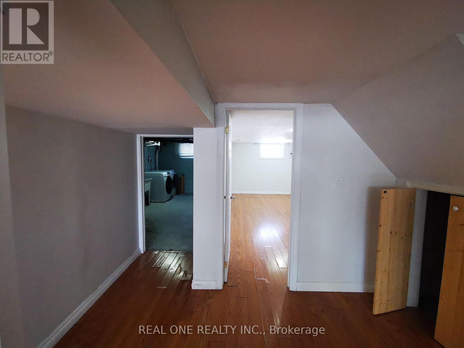 Bsmt - 3482 Ashcroft Crescent, Mississauga (Erindale), Ontario  L5C 2E7 - Photo 8 - W12789948