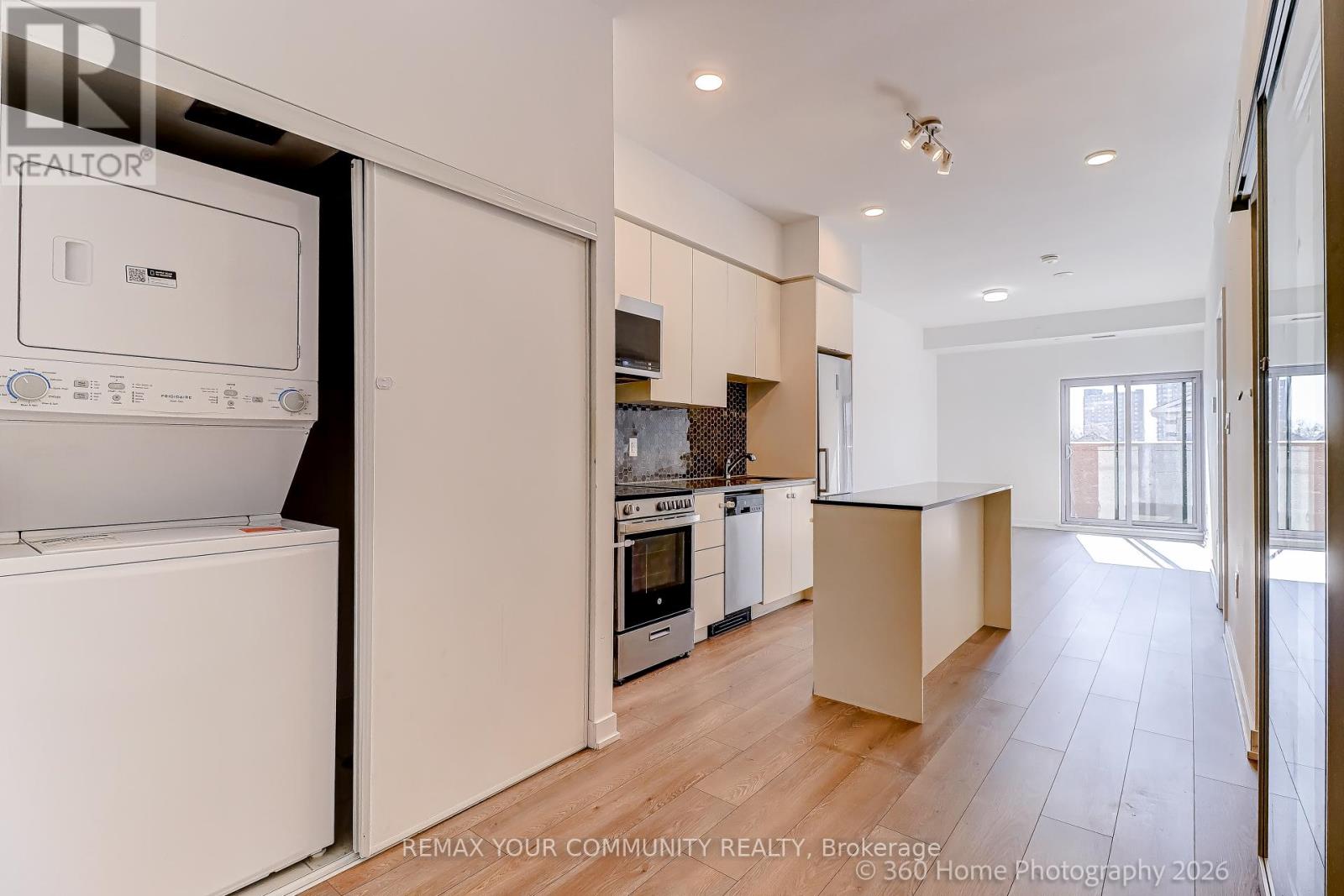 306 - 2433 Dufferin Street, Toronto (Briar Hill-Belgravia), Ontario  M6E 0B4 - Photo 10 - W12796910