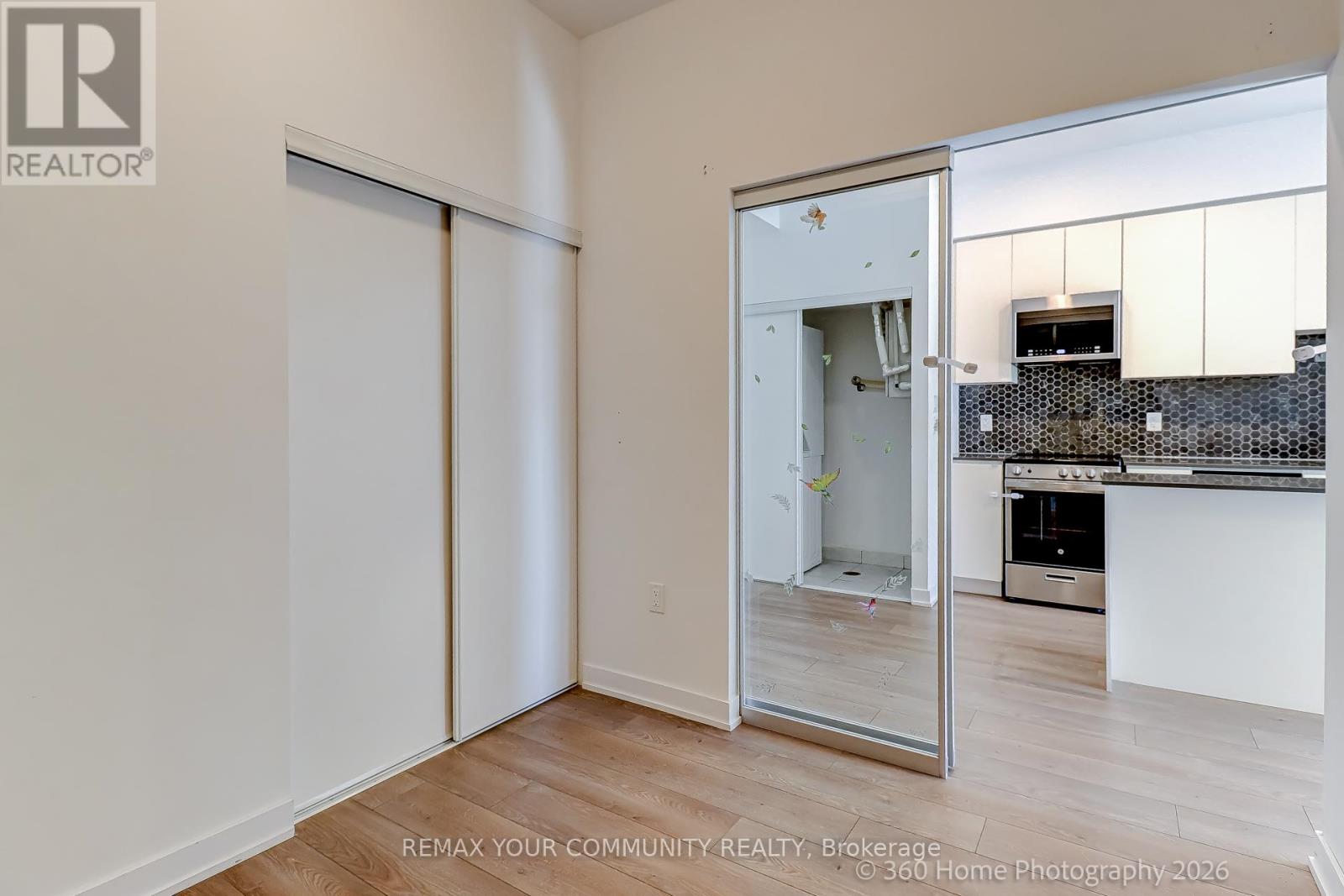 306 - 2433 Dufferin Street, Toronto (Briar Hill-Belgravia), Ontario  M6E 0B4 - Photo 8 - W12796910