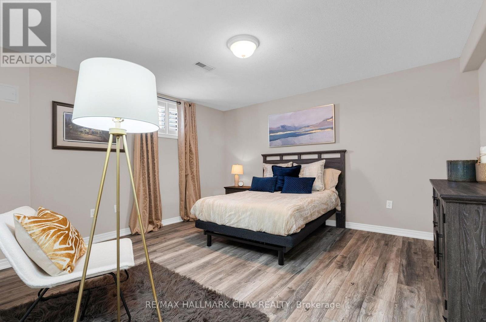 37 Brookfield Crescent, Barrie (Bayshore), Ontario  L4N 9R6 - Photo 19 - S12838982