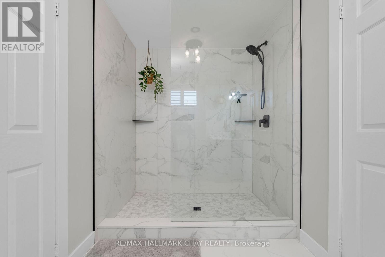 37 Brookfield Crescent, Barrie (Bayshore), Ontario  L4N 9R6 - Photo 22 - S12838982