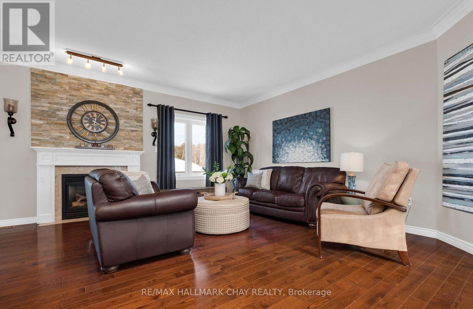 37 Brookfield Crescent, Barrie (Bayshore), Ontario  L4N 9R6 - Photo 9 - S12838982