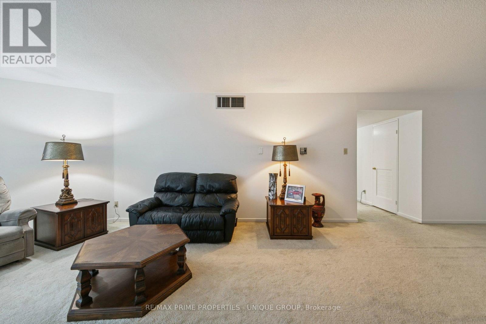 1801 - 1300 Bloor Street, Mississauga, Ontario  L4Y 3Z2 - Photo 9 - W12838990