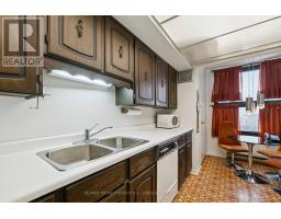 1801 - 1300 BLOOR STREET, Mississauga, Ontario