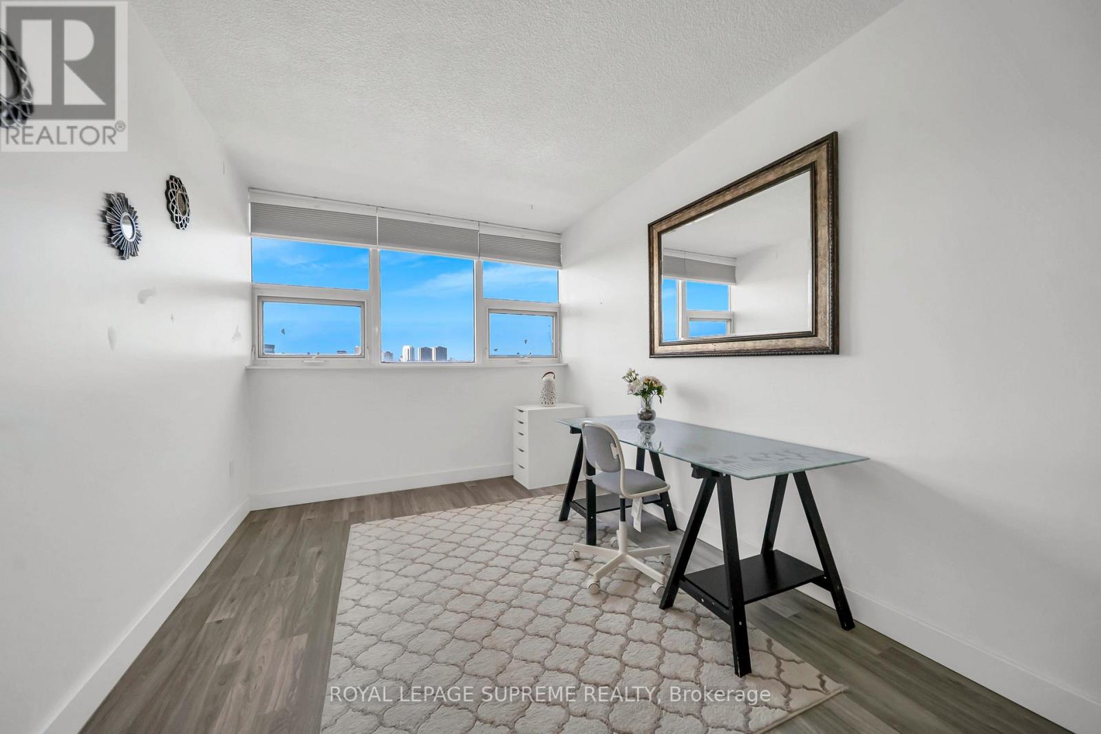 910 - 75 Emmett Avenue, Toronto, Ontario  M6M 5A7 - Photo 32 - W12838996