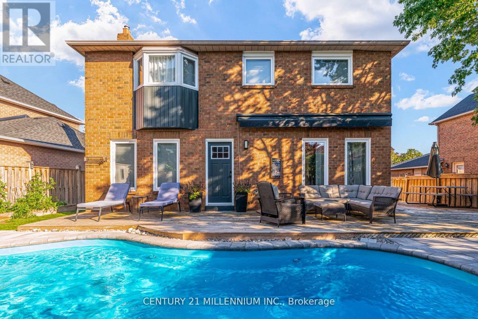 28 Bristol Avenue, Brampton (Northwood Park), Ontario  L6X 2B3 - Photo 36 - W12839032