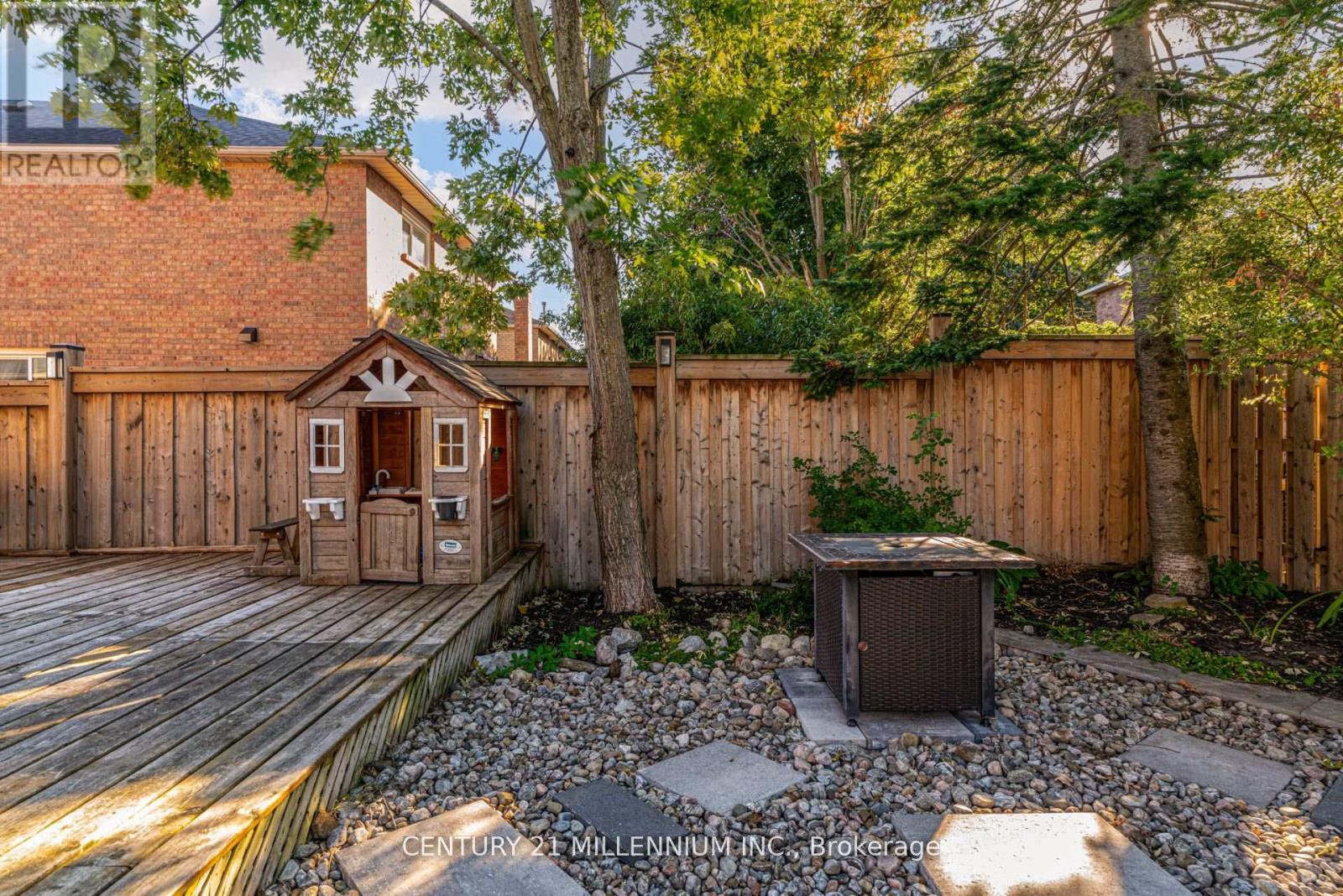 28 Bristol Avenue, Brampton, Ontario  L6X 2B3 - Photo 43 - W12839032