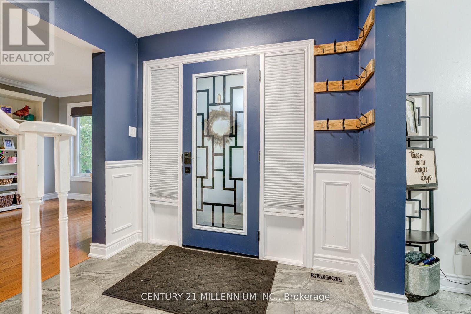 28 Bristol Avenue, Brampton, Ontario  L6X 2B3 - Photo 6 - W12839032