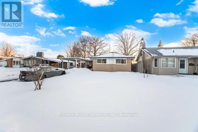 15 Langwith Court, Brampton, Ontario  L6Y 1Z9 - Photo 2 - W12839066