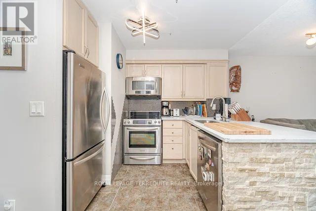 506 - 2121 Lake Shore Boulevard W, Toronto, Ontario  M8V 4E9 - Photo 10 - W12839076