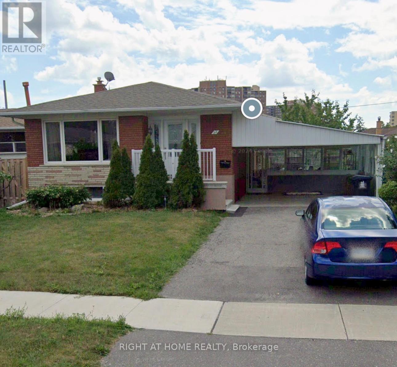 38 SUMMERFIELD CRESCENT, Toronto, Ontario