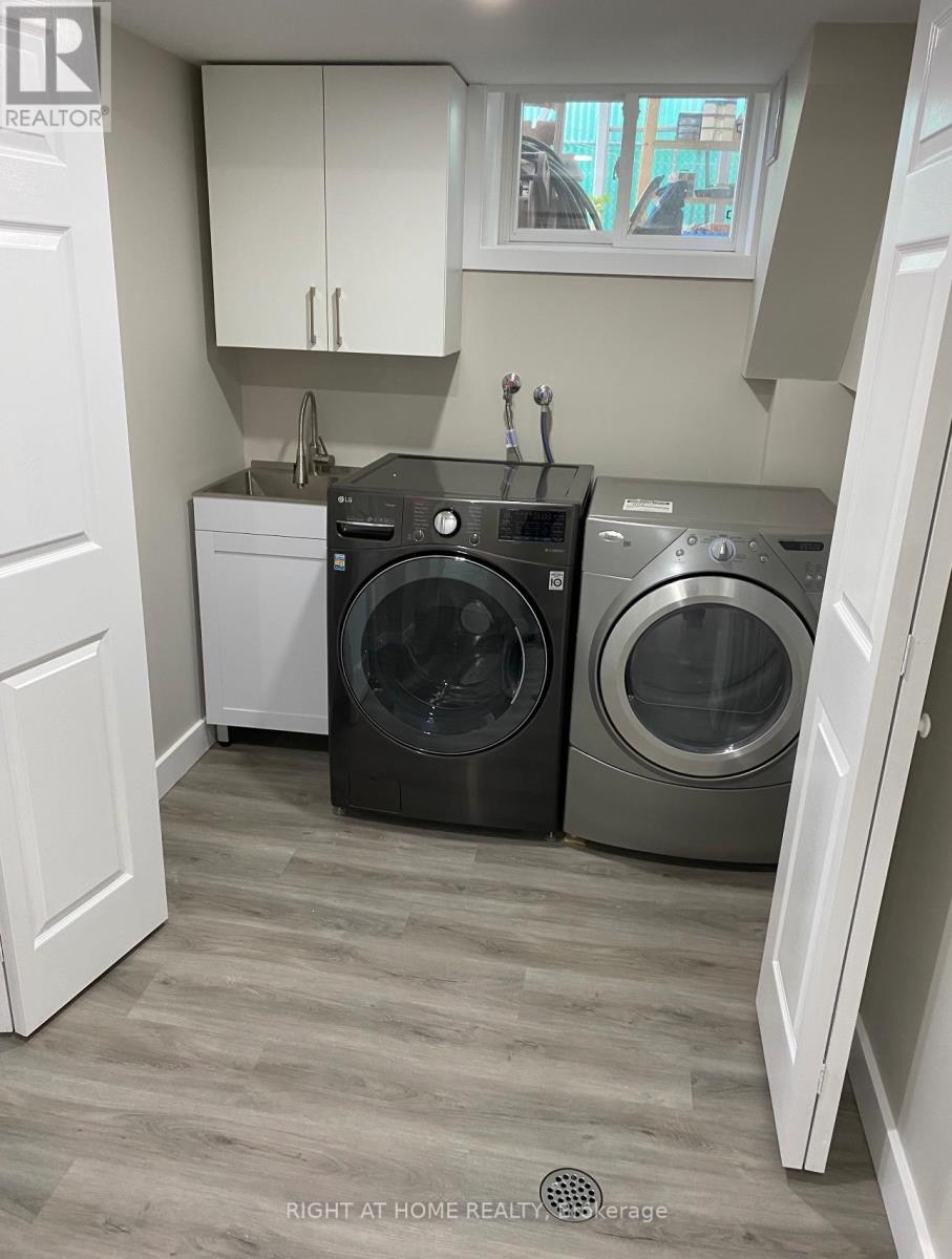 38 Summerfield Crescent, Toronto, Ontario  M9C 3X3 - Photo 7 - W12839080