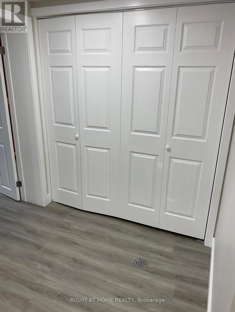 38 Summerfield Crescent, Toronto, Ontario  M9C 3X3 - Photo 8 - W12839080