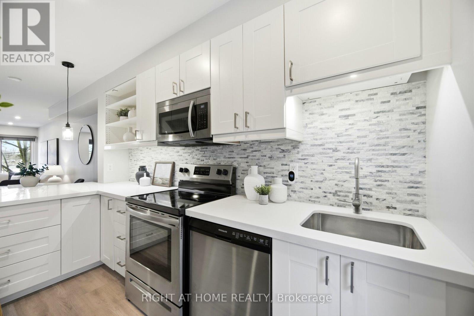 533 - 895 Maple Avenue, Burlington, Ontario  L7S 2H7 - Photo 12 - W12839108