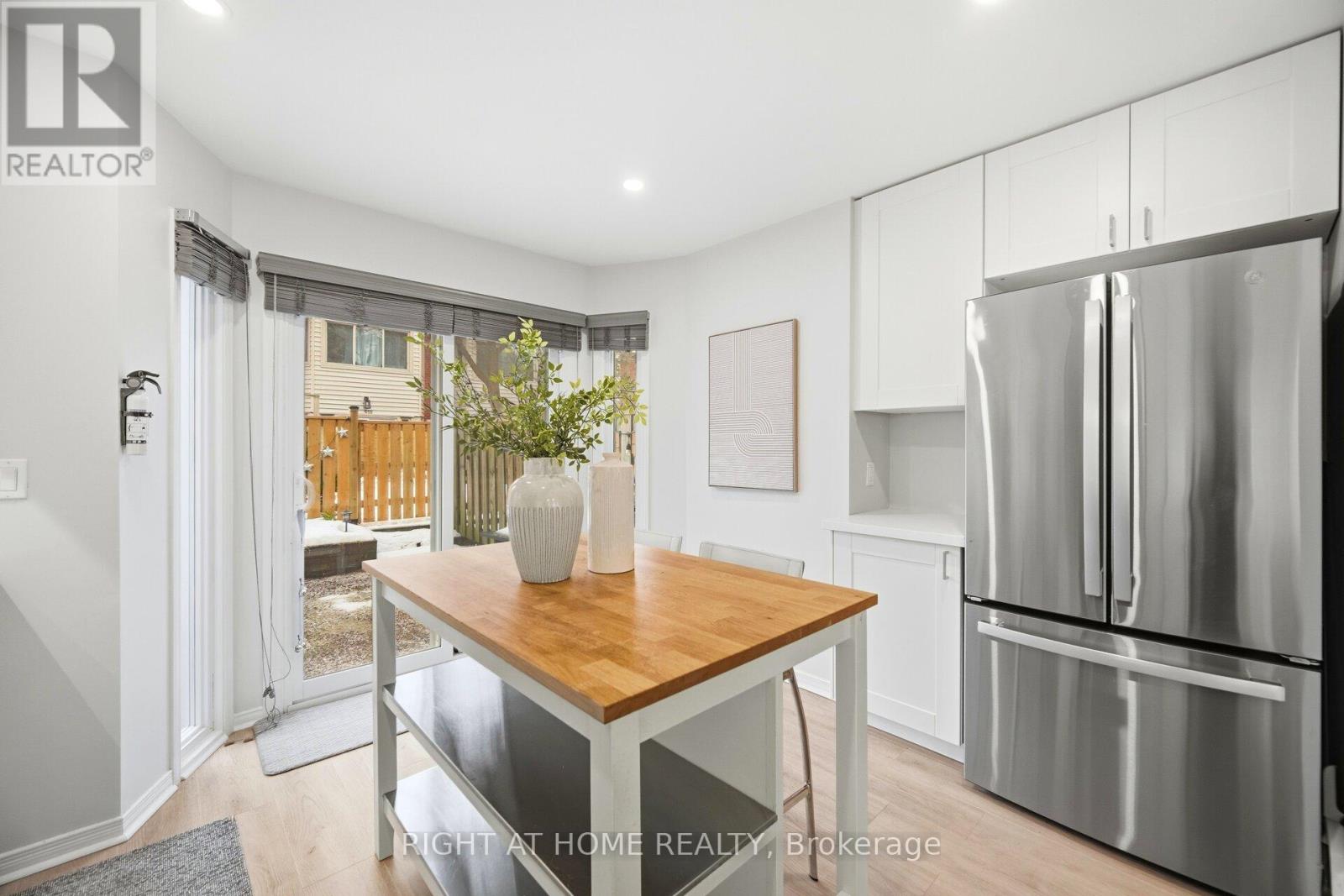 533 - 895 Maple Avenue, Burlington, Ontario  L7S 2H7 - Photo 14 - W12839108