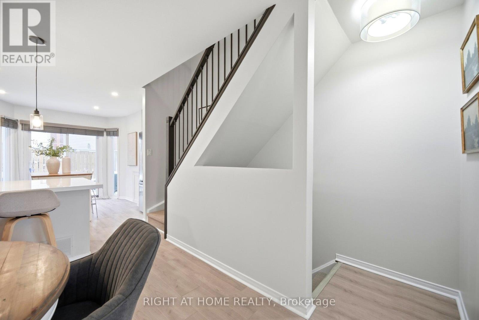 533 - 895 Maple Avenue, Burlington, Ontario  L7S 2H7 - Photo 7 - W12839108