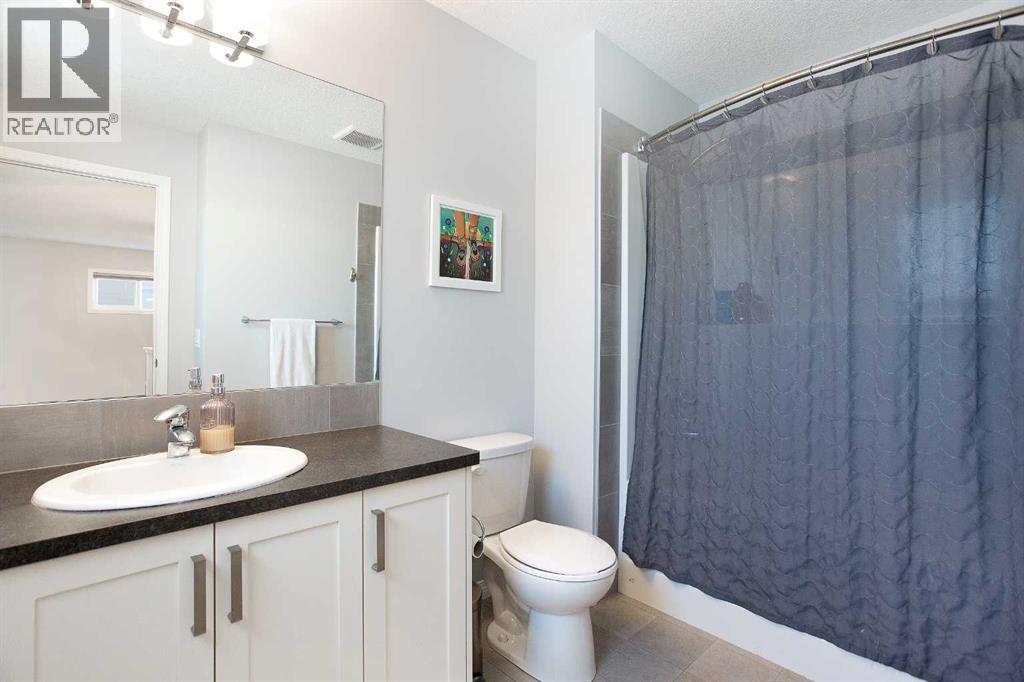 250 Hillcrest Heights Sw, Airdrie, Alberta  T4B 3Z2 - Photo 22 - A2287920