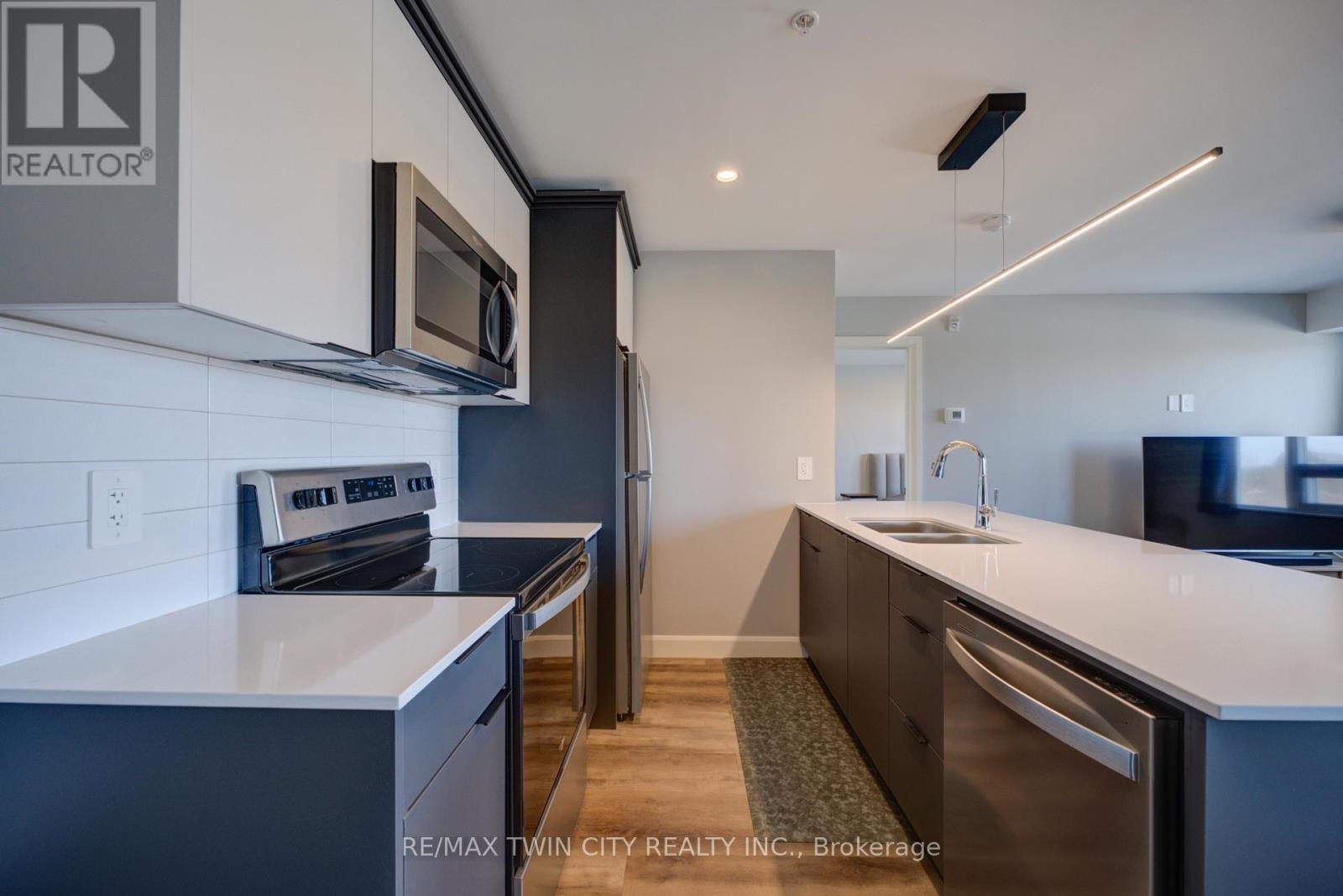 402 - 34 Norman Street, Brantford, Ontario  N3R 2Y1 - Photo 15 - X12839030