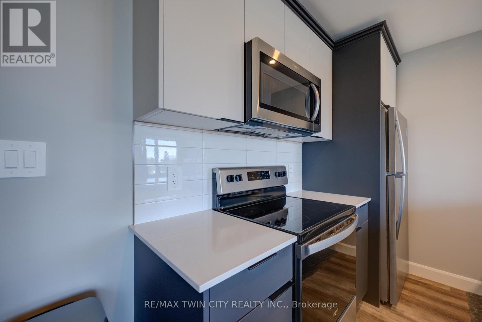 402 - 34 Norman Street, Brantford, Ontario  N3R 2Y1 - Photo 16 - X12839030