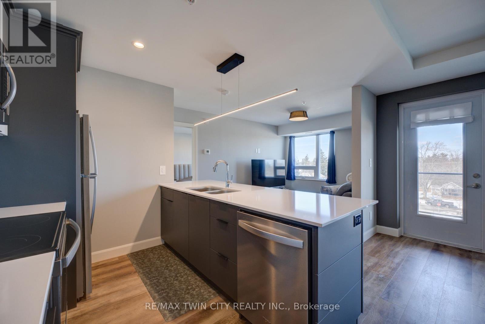 402 - 34 Norman Street, Brantford, Ontario  N3R 2Y1 - Photo 17 - X12839030