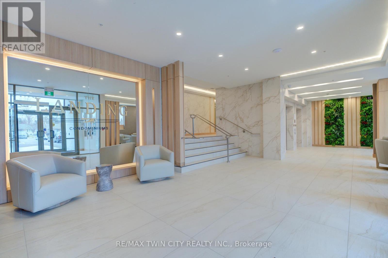 402 - 34 Norman Street, Brantford, Ontario  N3R 2Y1 - Photo 2 - X12839030