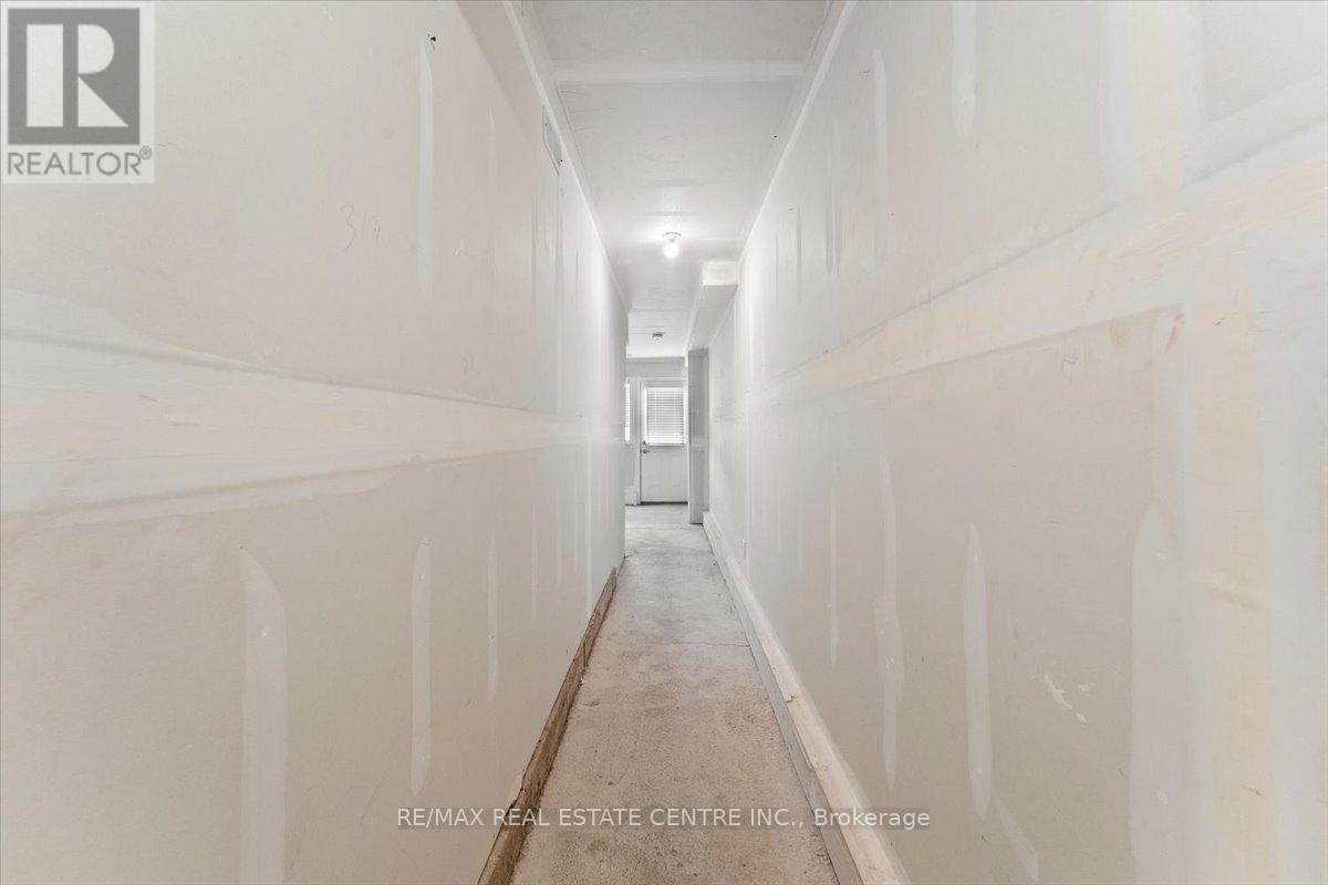 39 Denistoun Street, Welland, Ontario  L3C 0H6 - Photo 37 - X12839128