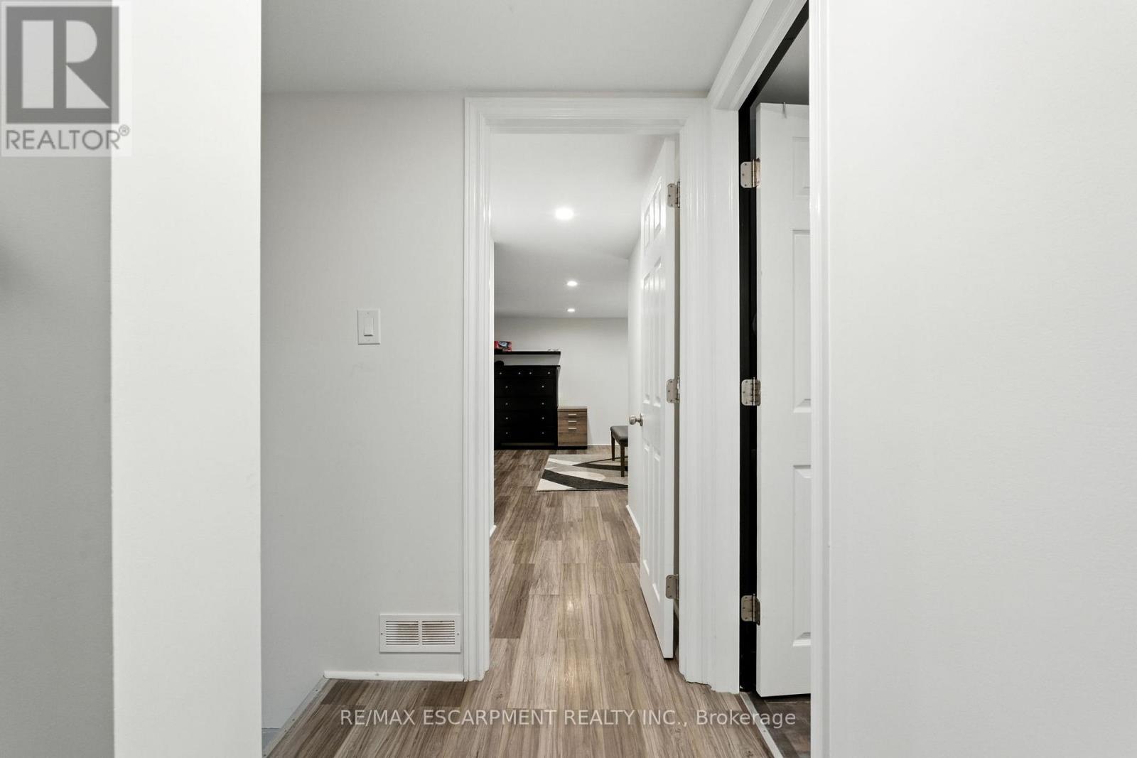 293 Regional Rd 20, Hamilton, Ontario  L8J 3H4 - Photo 24 - X12839142