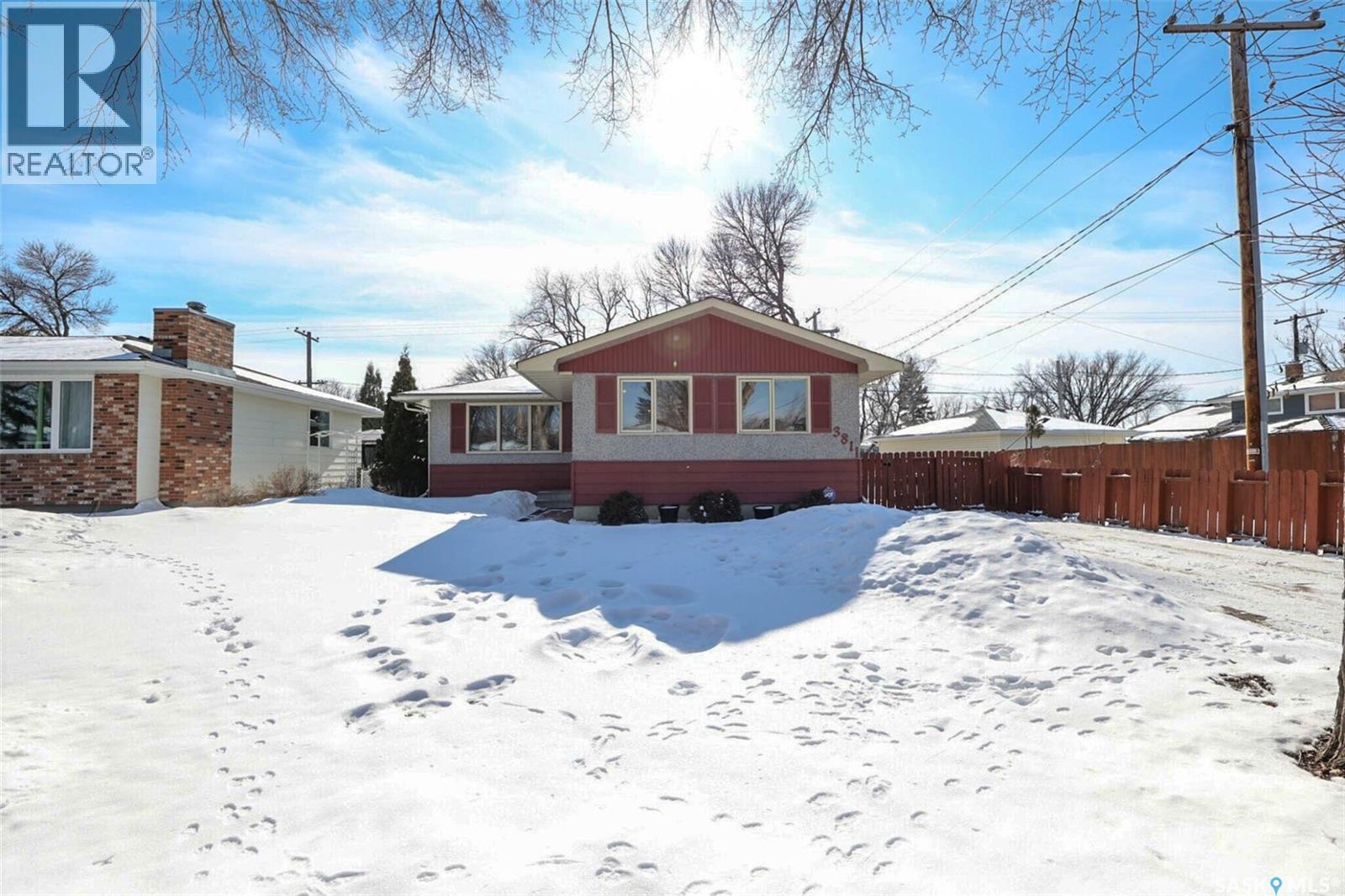 3811 Van Horne Avenue, Regina, Saskatchewan  S4S 1M5 - Photo 2 - SK029506