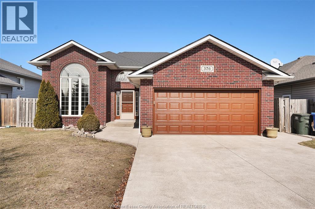 376 MCLELLAN AVENUE, Amherstburg, Ontario