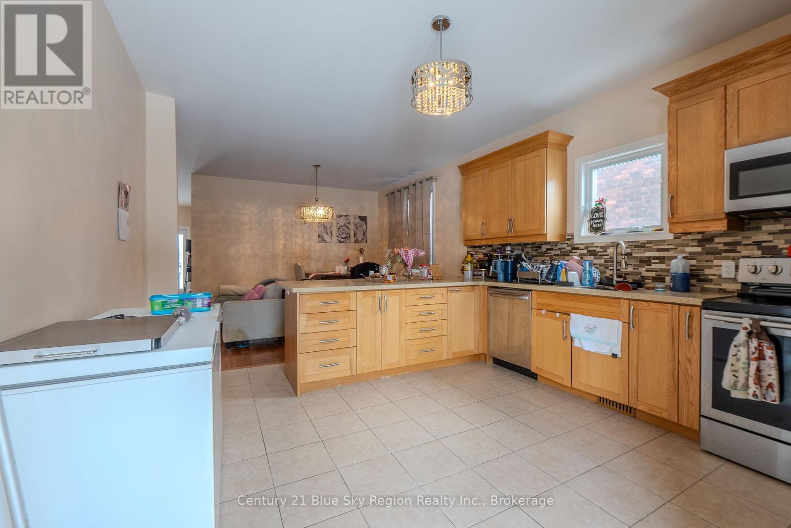 373 First Avenue E, North Bay (Central), Ontario  P1B 1K2 - Photo 10 - X12839190