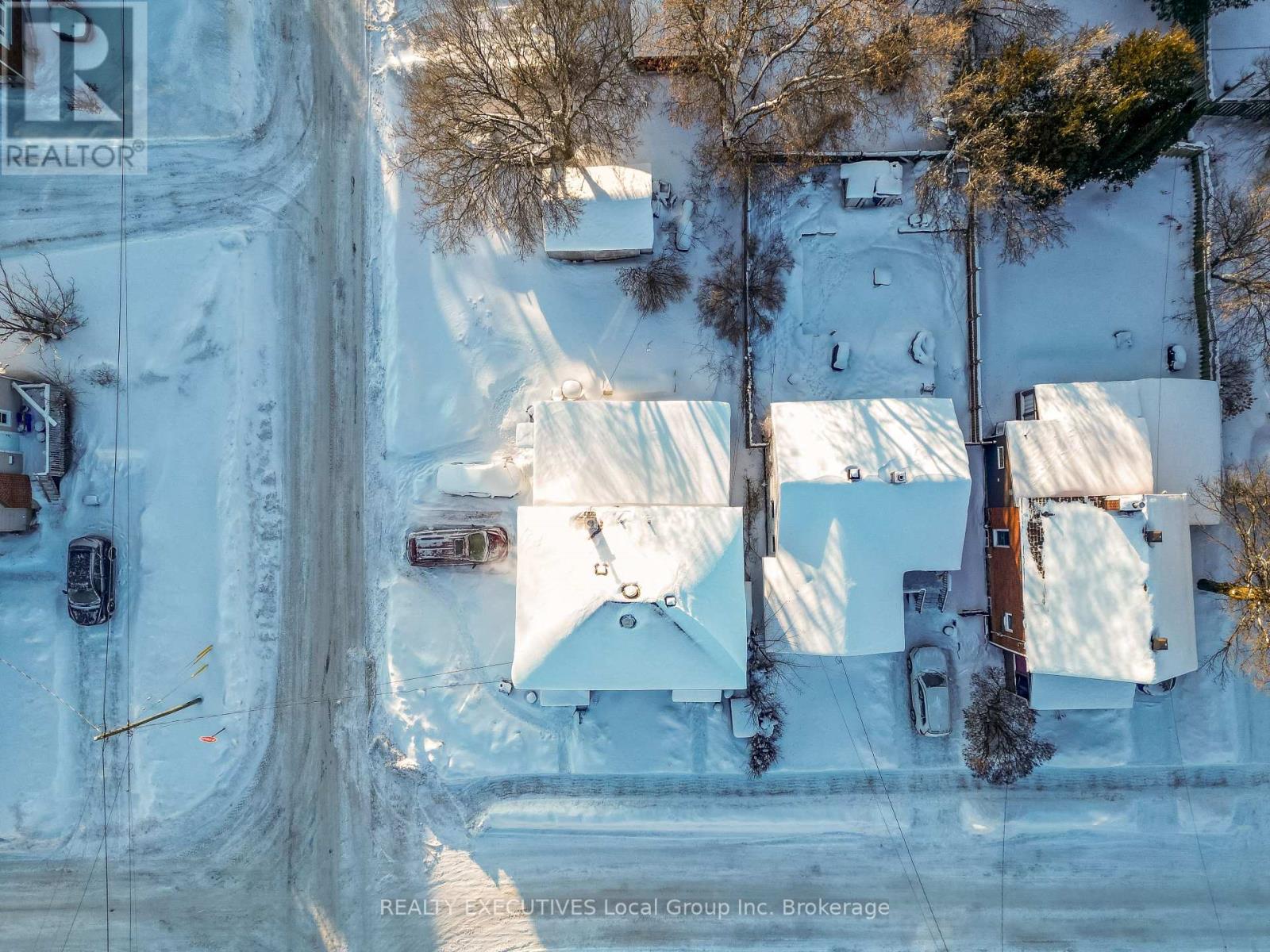 997 Hammond Street, North Bay, Ontario  P1B 2H6 - Photo 2 - X12839348