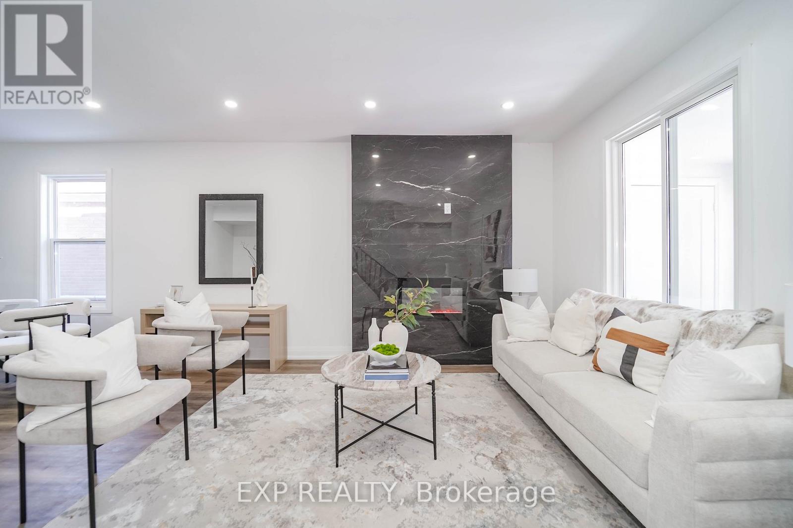 224 Aylesworth Avenue, Toronto, Ontario  M1N 2J6 - Photo 9 - E12839138