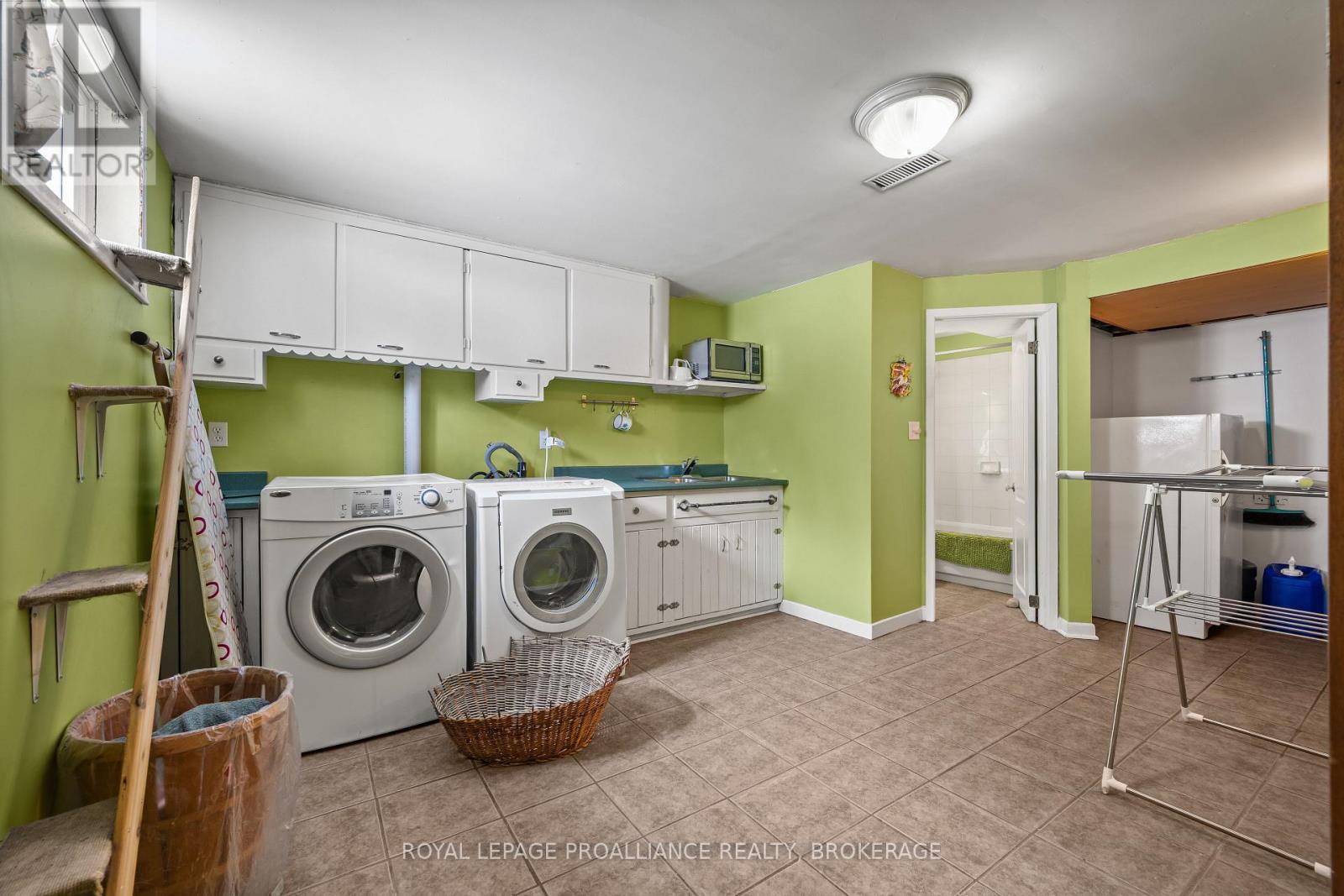 62 Montgomery Boulevard, Kingston (City Southwest), Ontario  K7M 3N6 - Photo 39 - X12838726