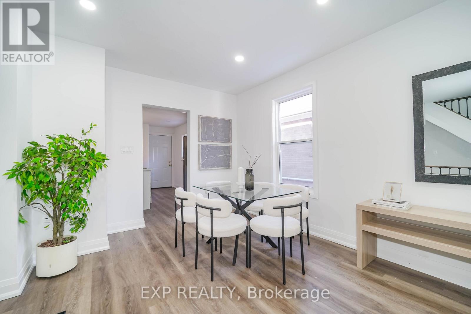 224 Aylesworth Avenue, Toronto, Ontario  M1N 2J6 - Photo 6 - E12839138