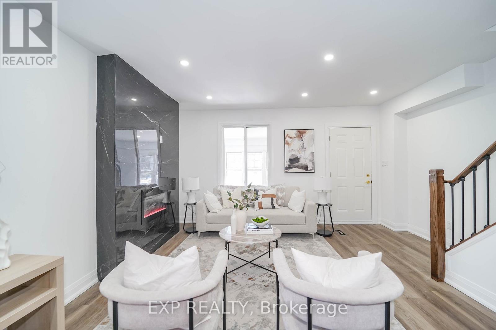 224 Aylesworth Avenue, Toronto, Ontario  M1N 2J6 - Photo 7 - E12839138