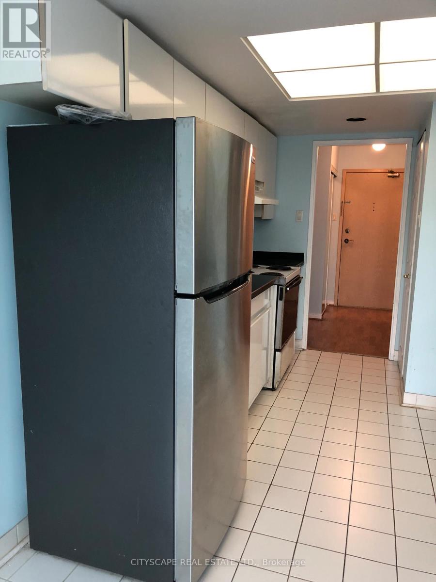 1014 - 7825 Bayview Avenue, Markham, Ontario  L3T 7N2 - Photo 4 - N12838426