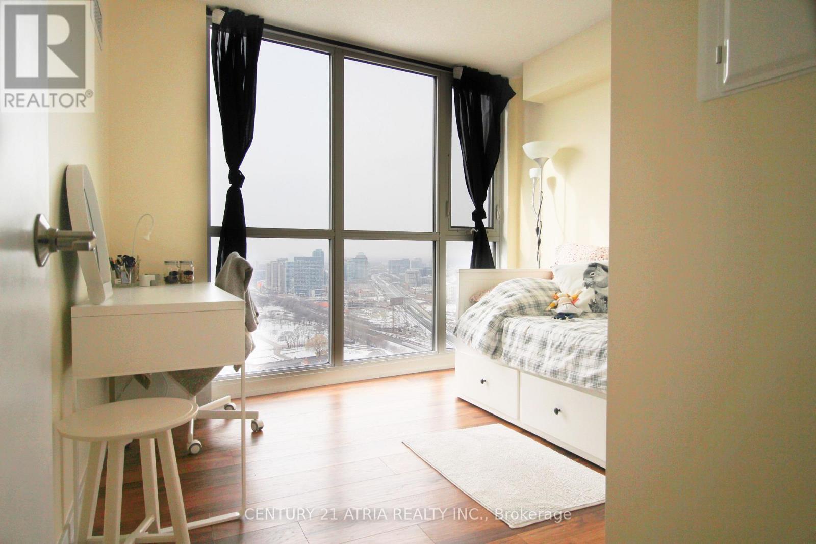 3906 - 85 Queens Wharf Road, Toronto, Ontario  M5V 0J9 - Photo 12 - C12796628