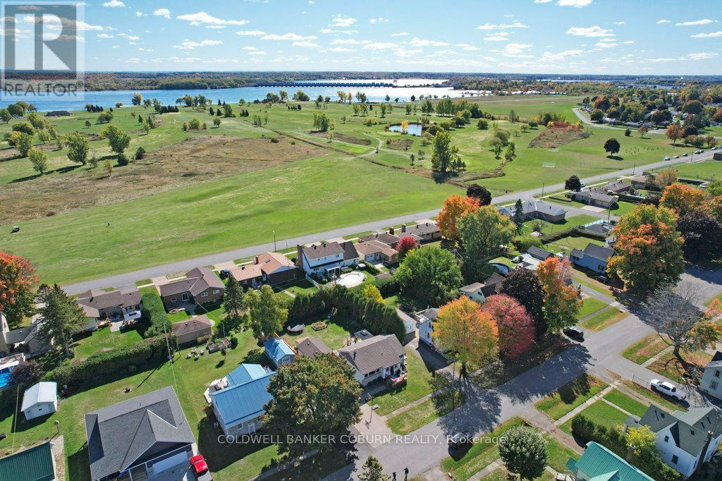 12 Maple Avenue, South Dundas, Ontario  K0E 1K0 - Photo 31 - X12456423