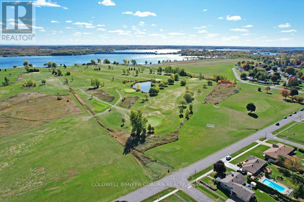 12 Maple Avenue, South Dundas, Ontario  K0E 1K0 - Photo 36 - X12456423