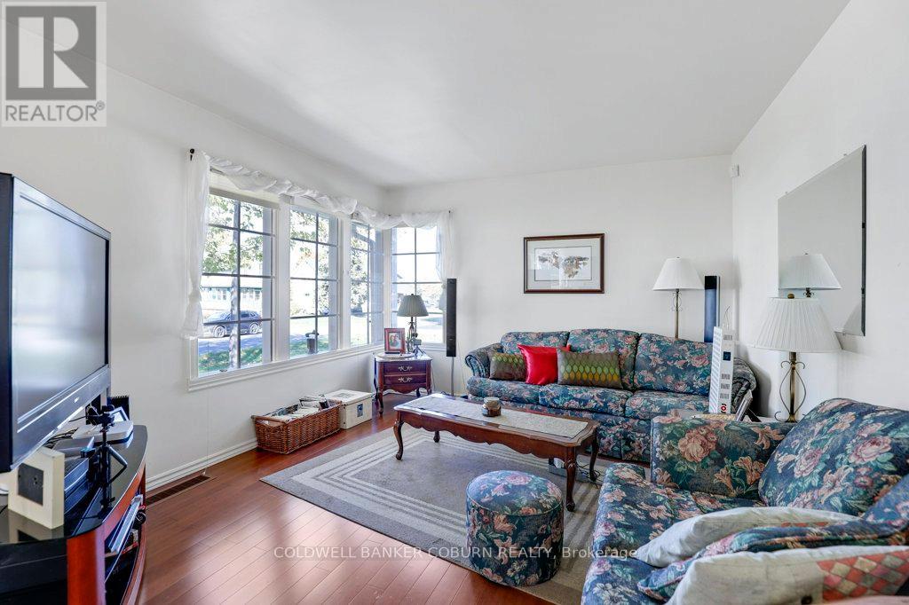 12 Maple Avenue, South Dundas, Ontario  K0E 1K0 - Photo 7 - X12456423