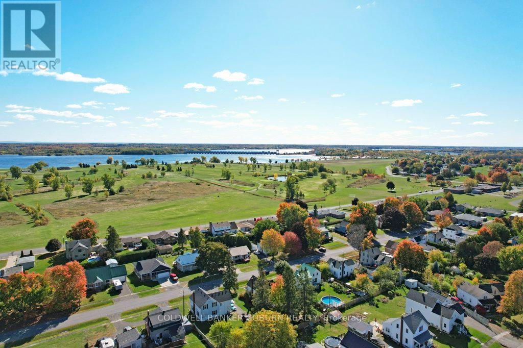 12 Maple Avenue, South Dundas, Ontario  K0E 1K0 - Photo 44 - X12456423