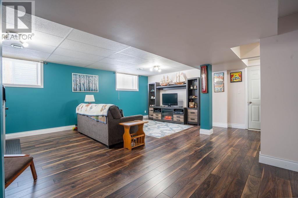 285 Millcreek Dr, Sault Ste. Marie, Ontario  P6B 6L5 - Photo 37 - SM260378