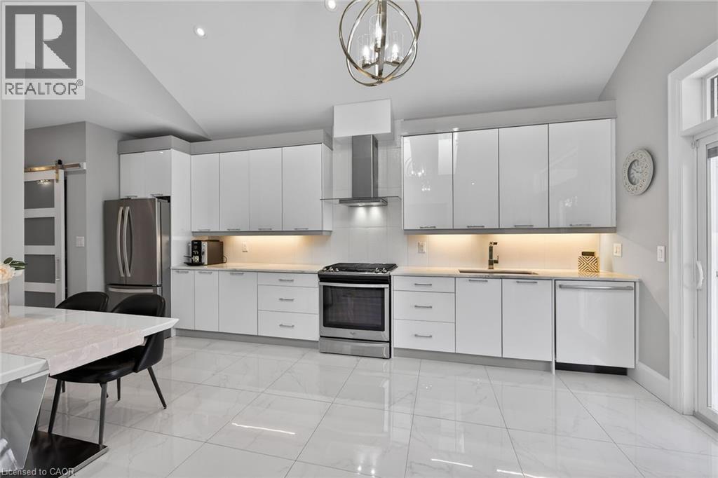 747 Vernon Place, Ancaster, Ontario  L9G 3H4 - Photo 38 - 40809135