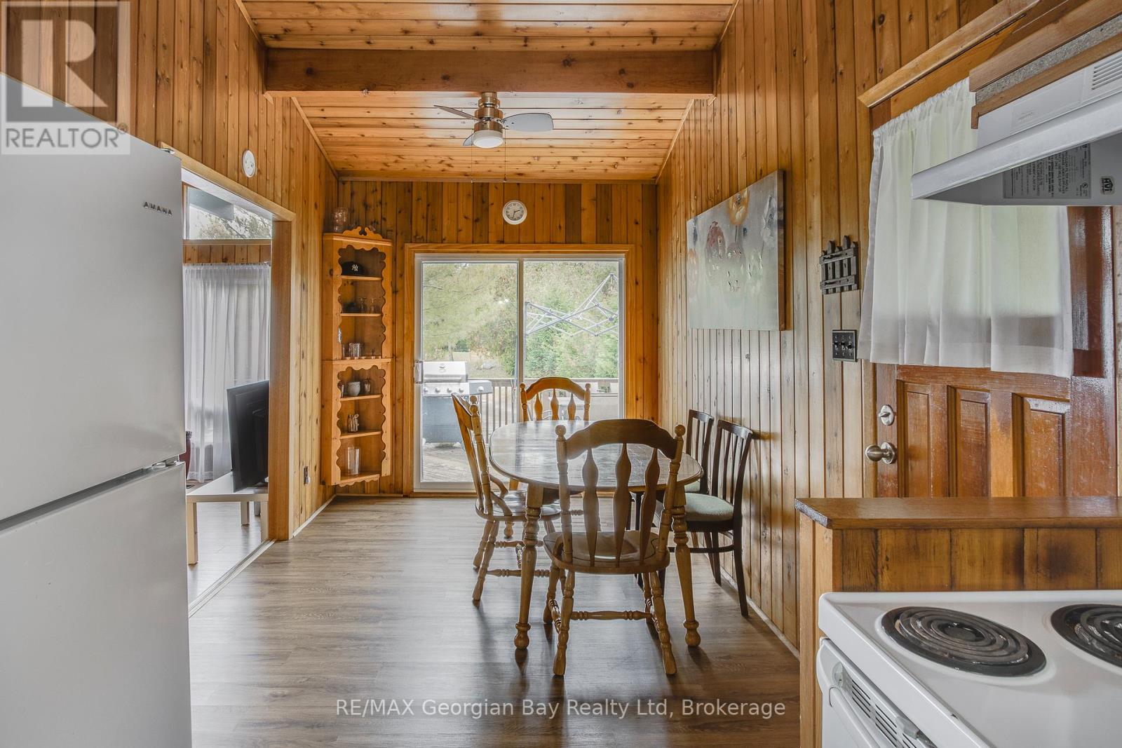 69 Albert Avenue, Tiny, Ontario  L0L 2J0 - Photo 8 - S12839214