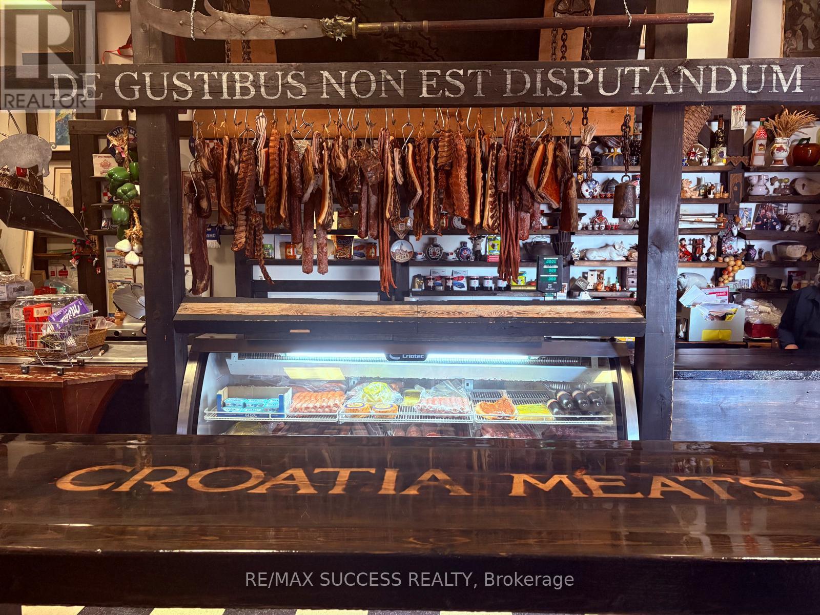 918 DUNDAS STREET E, Mississauga, Ontario