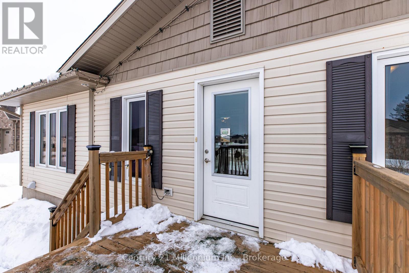 38 Mill Street, Kincardine, Ontario  N0G 2T0 - Photo 4 - X12839334