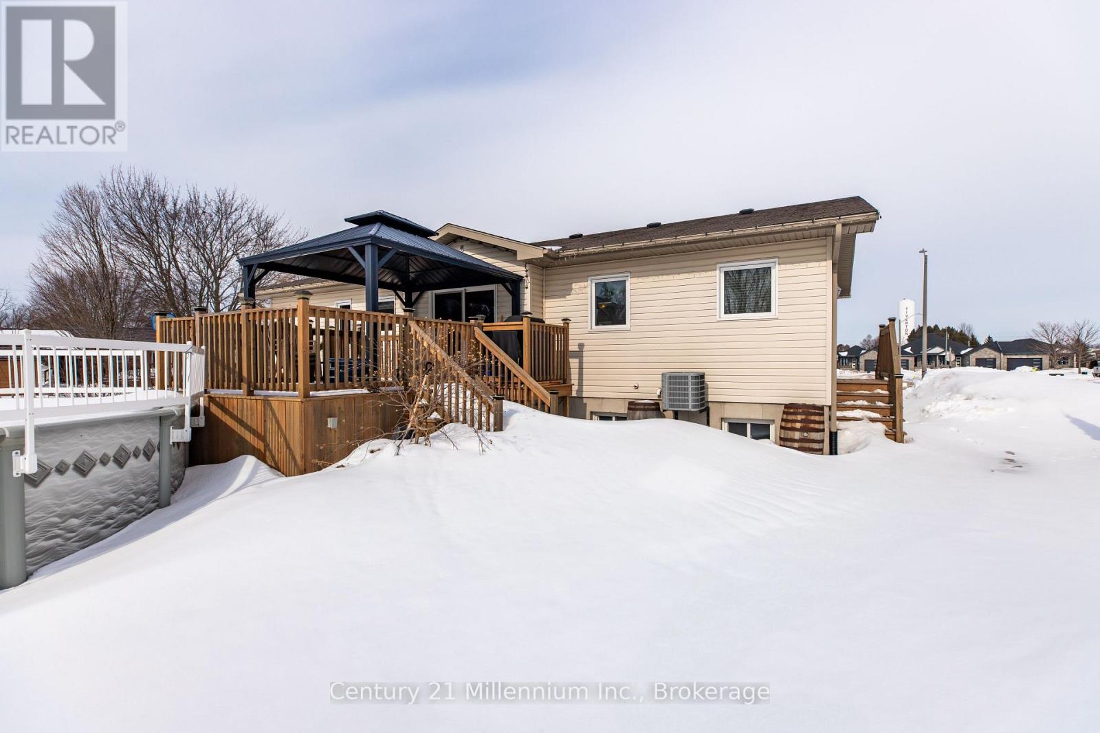 38 Mill Street, Kincardine, Ontario  N0G 2T0 - Photo 8 - X12839334