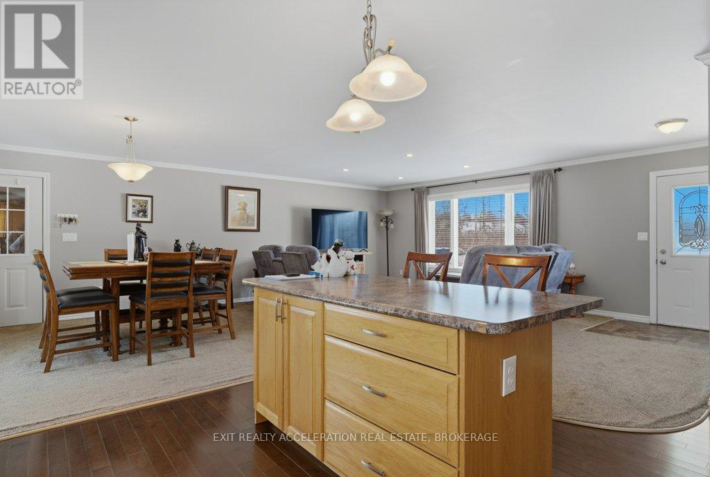 93 Henry Street, Greater Napanee (Greater Napanee), Ontario  K7R 3A6 - Photo 12 - X12839342